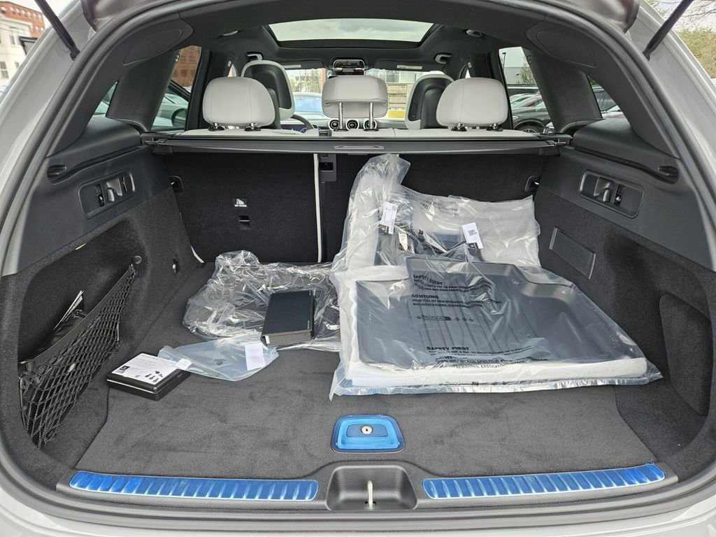New 2026 Mercedes-Benz GLC 300 4MATIC image 28