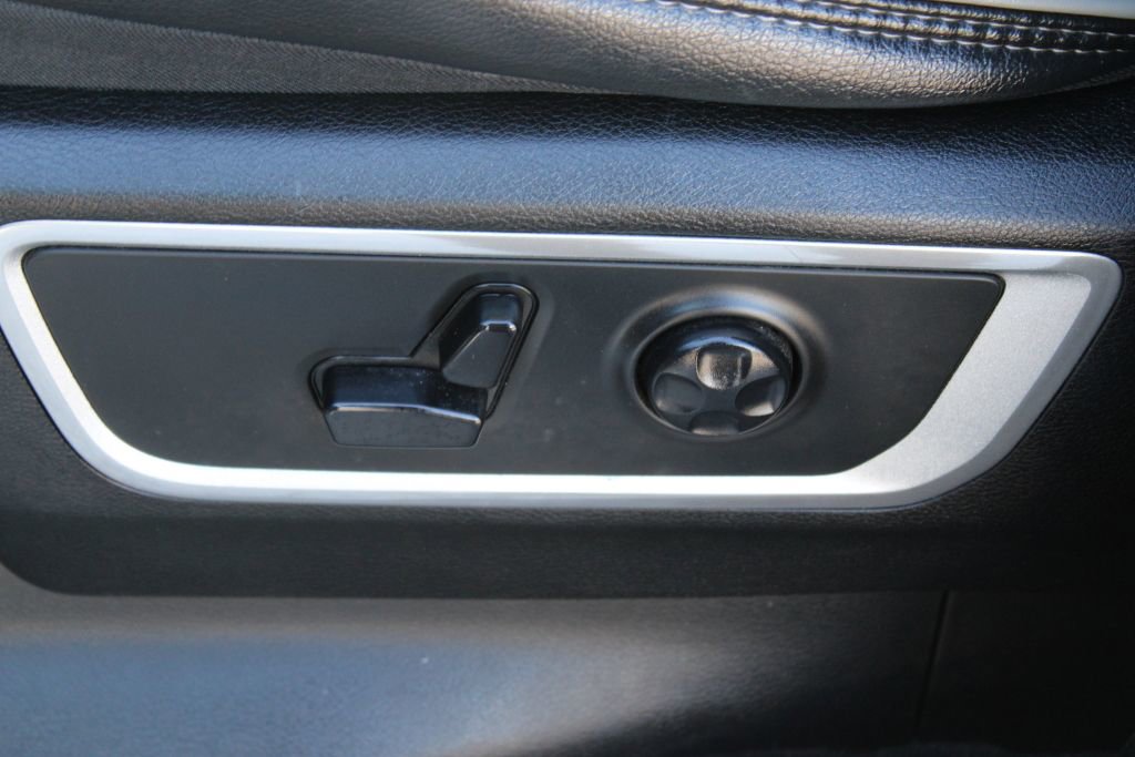 Used 2020 RAM 1500 Laramie image 16