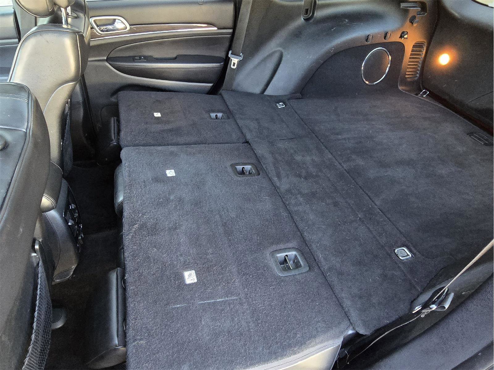 Used 2018 Jeep Grand Cherokee Overland image 31