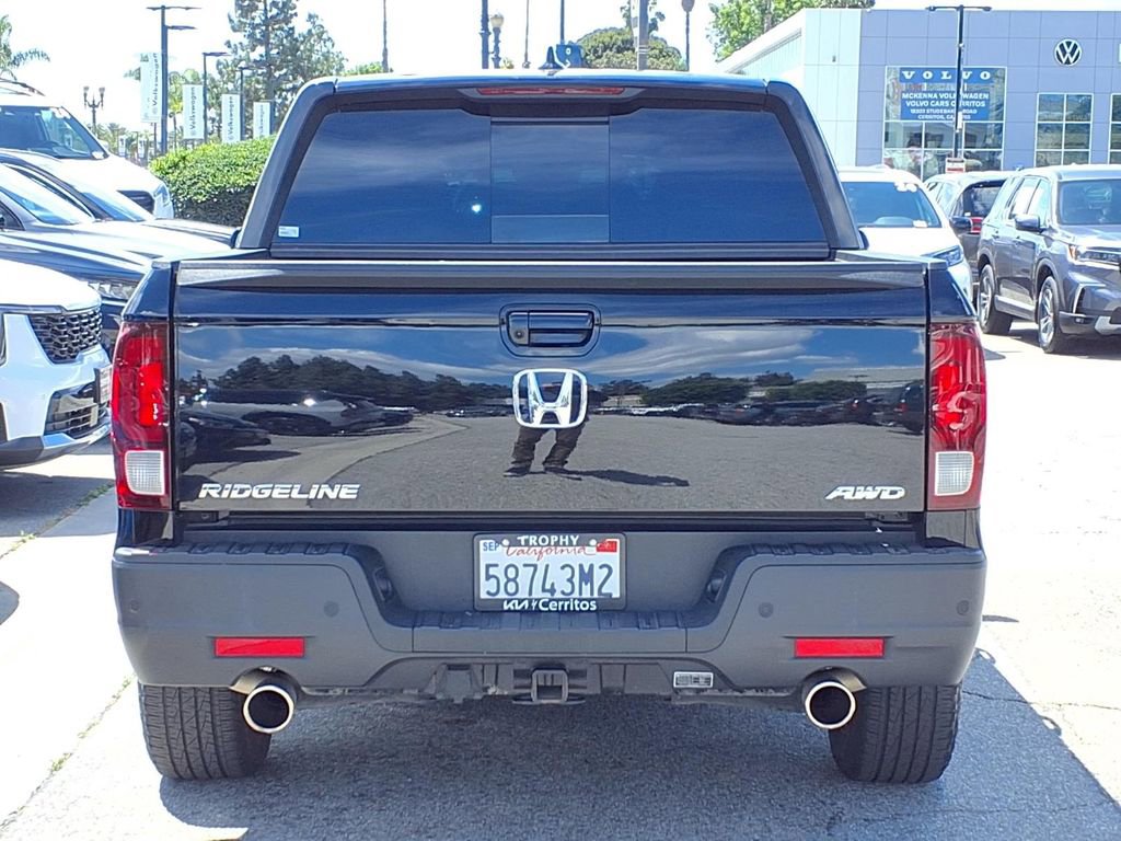 Used 2023 Honda Ridgeline Black Edition image 3