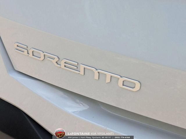 Certified 2025 Kia Sorento LX FWD image 10