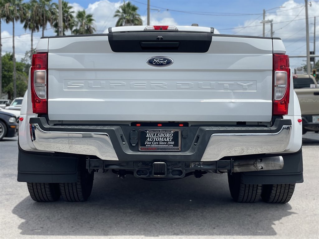 Used 2022 Ford F350 XL w/ Power Equipment Group image 9
