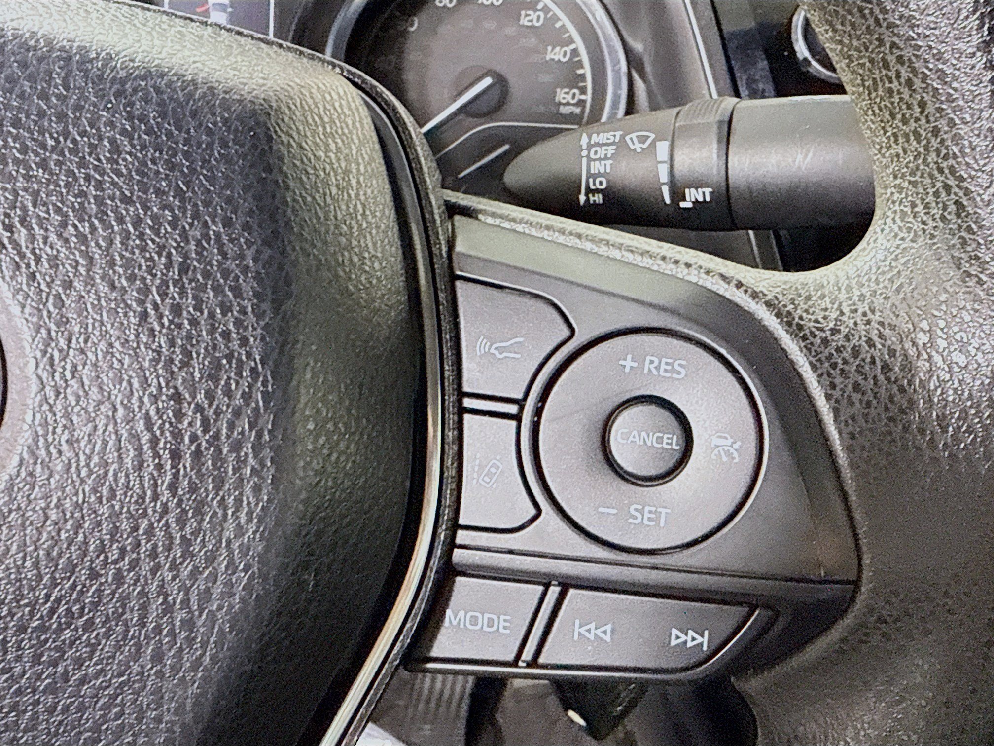 Used 2018 Toyota Camry LE image 15