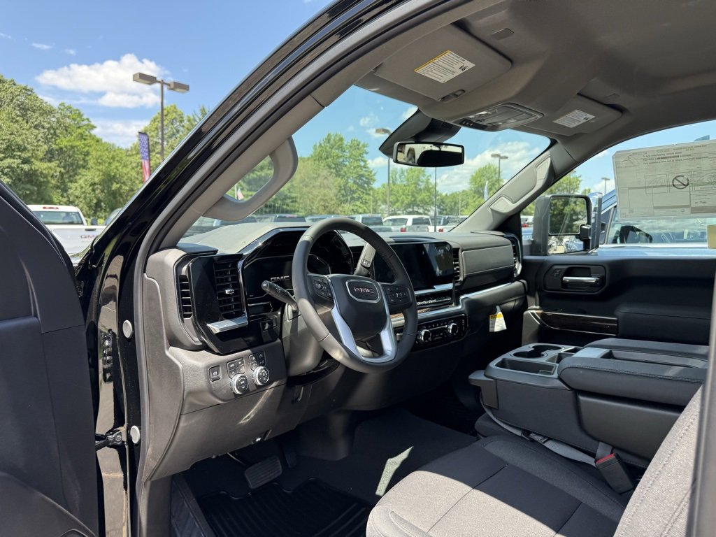 New 2025 GMC Sierra 2500 SLE w/ SLE Convenience Package image 21