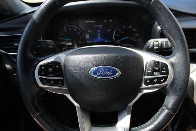 Used 2021 Ford Explorer XLT w/ Equipment Group 202A image 10