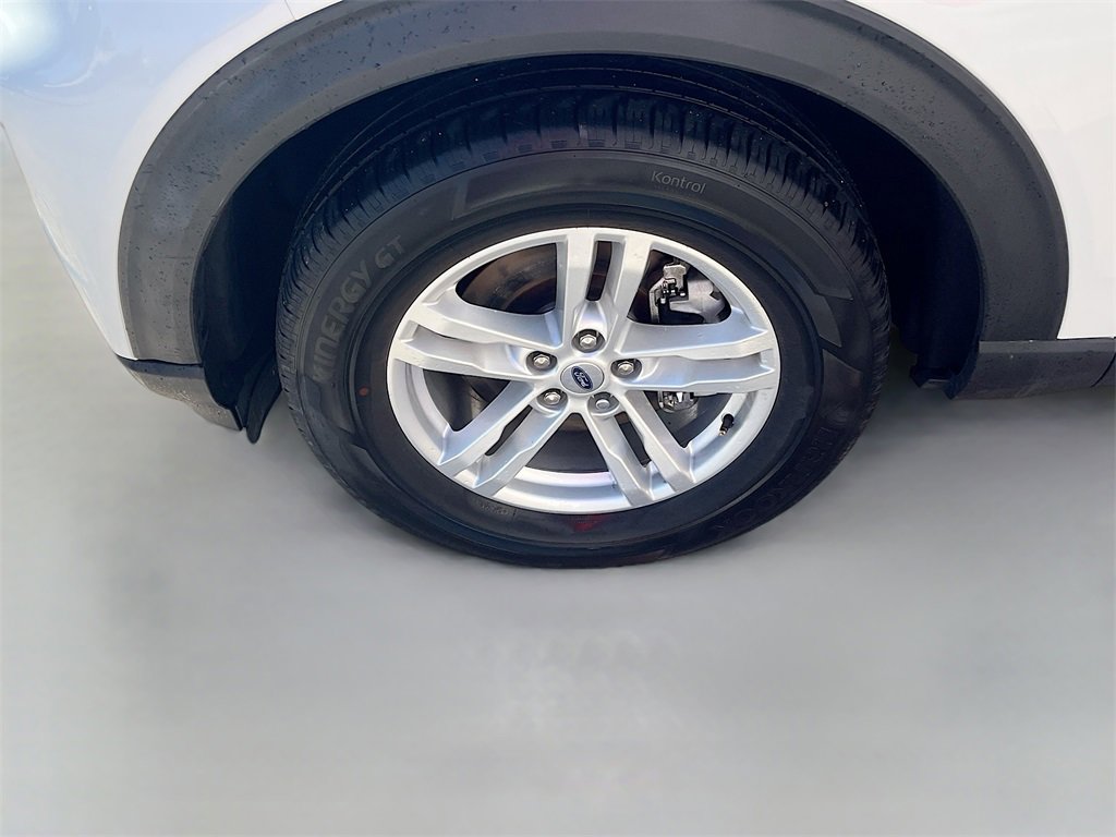 Used 2022 Ford Explorer XLT image 31