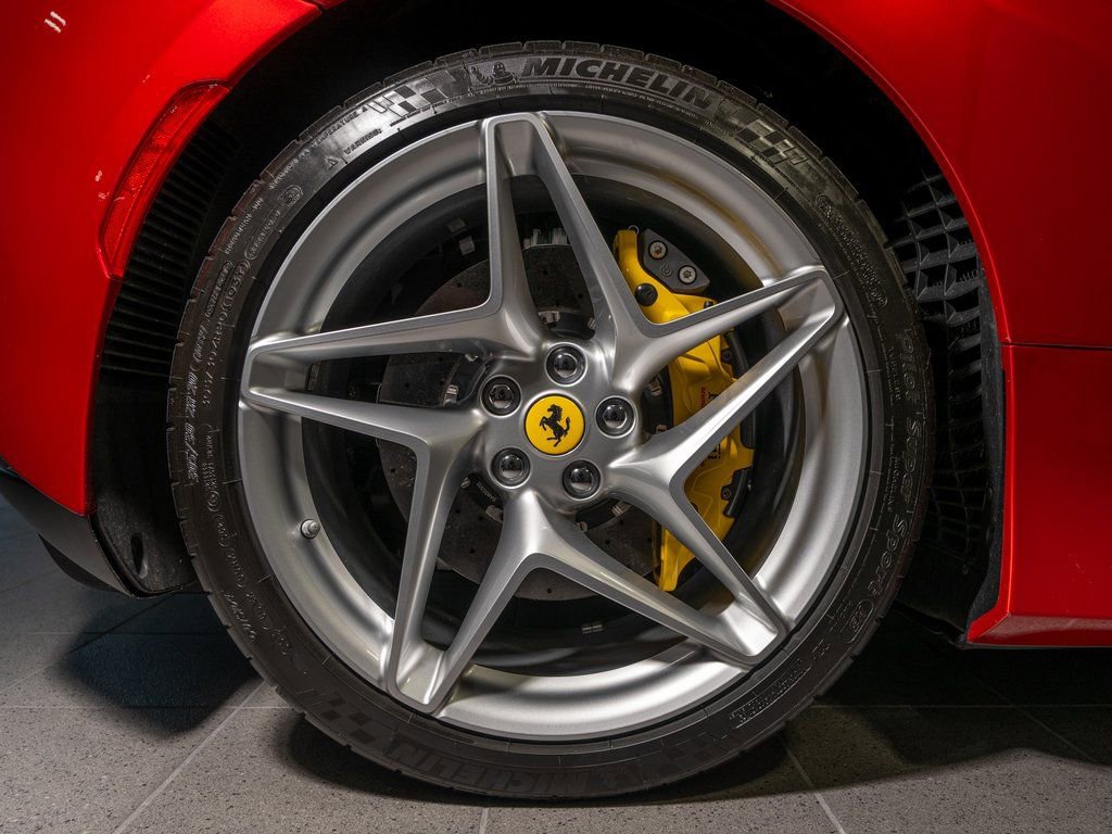 Certified 2022 Ferrari F8 Tributo image 32