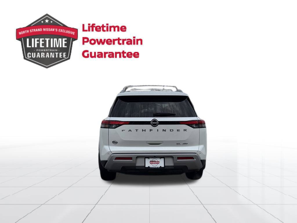 Certified 2025 Nissan Pathfinder SL AWD/4WD image 4