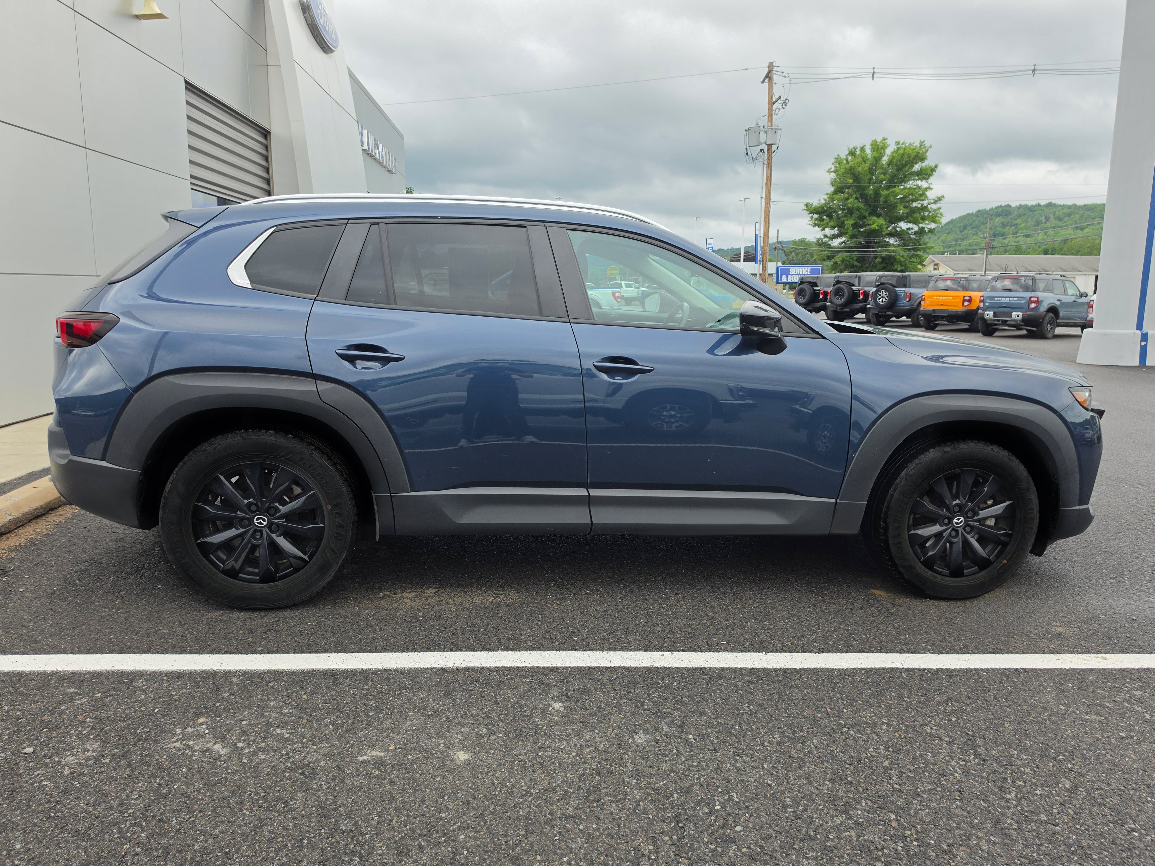 Used 2024 MAZDA CX-50 AWD 2.5 S w/ Weather Package image 2