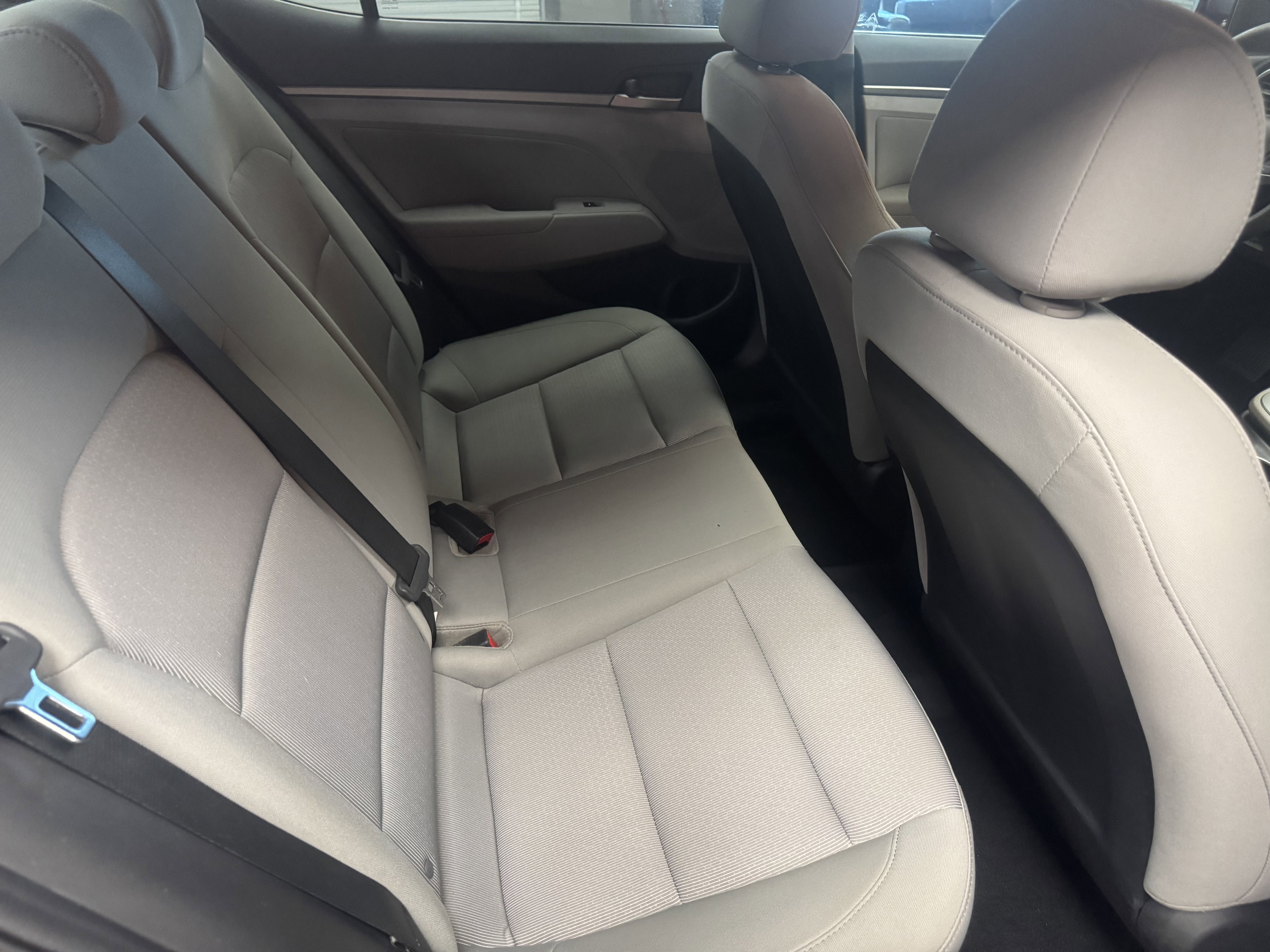 Used 2018 Hyundai Elantra SEL image 16