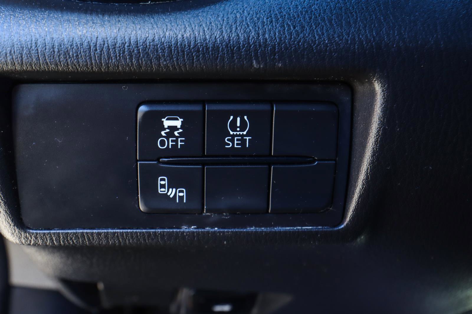 Used 2017 FIAT 124 Spider Lusso image 12