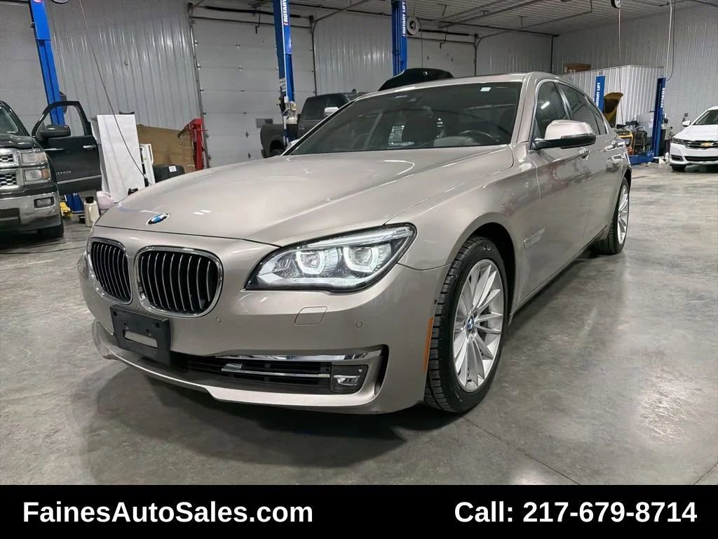 Used 2015 BMW 750Li xDrive 750Li xDrive Sedan 4D image 3