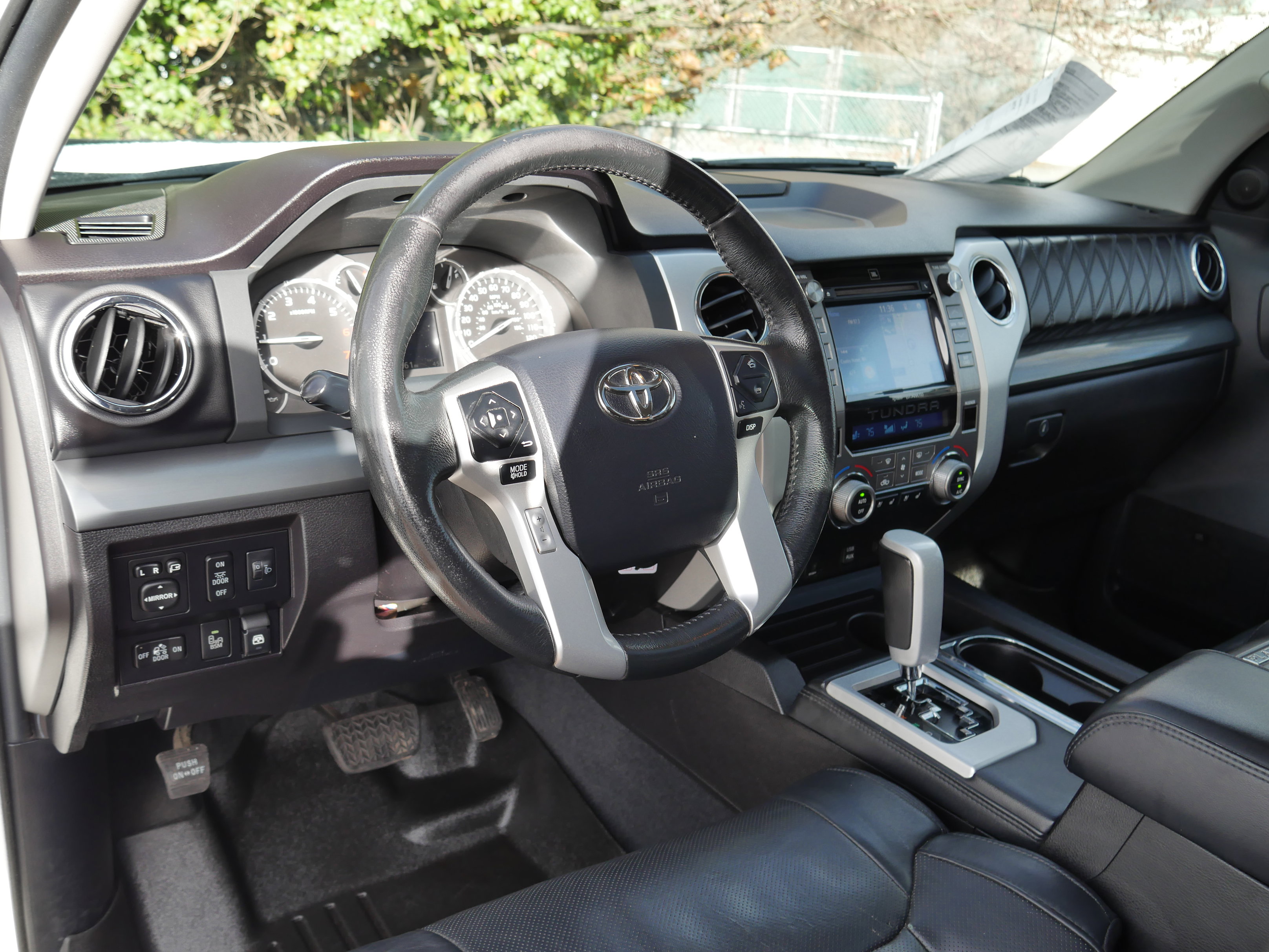 Used 2015 Toyota Tundra Platinum image 4