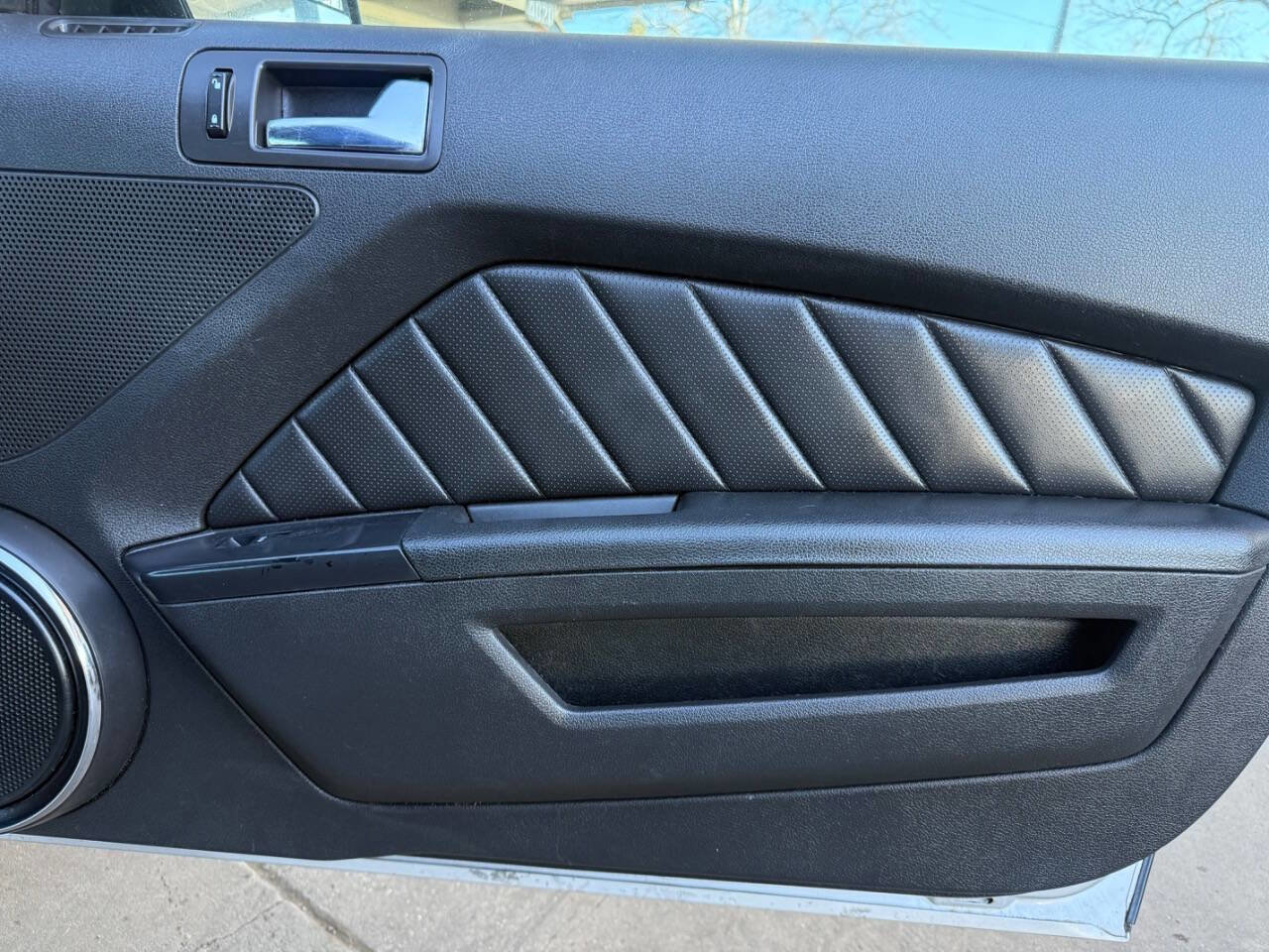 Used 2014 Ford Mustang Premium w/ Electronics Package RWD image 8