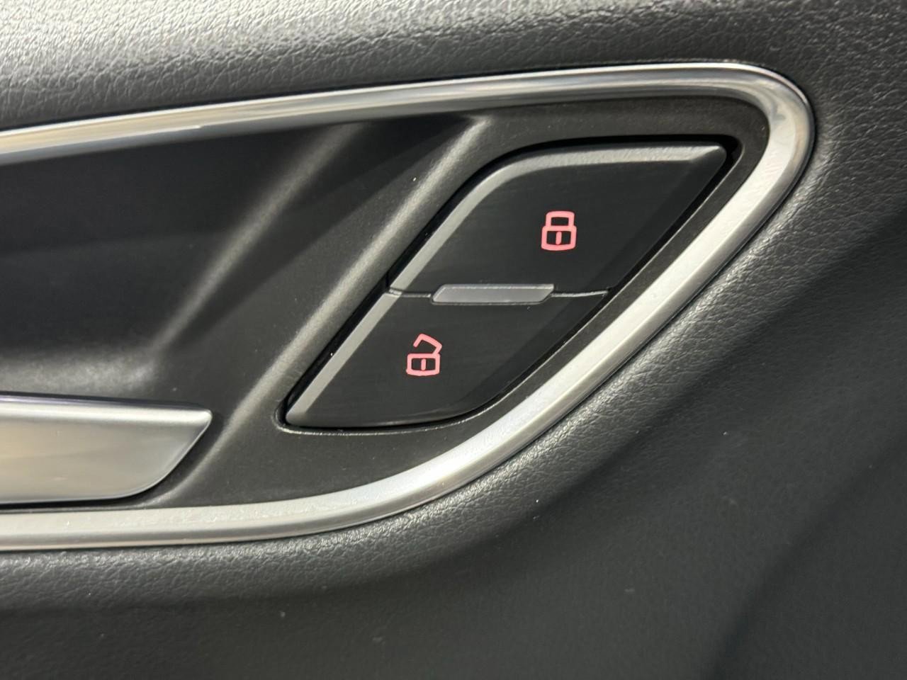 Used 2018 Audi Q3 2.0T Premium Plus image 34