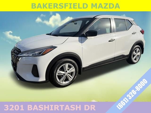 Used 2023 Nissan Kicks S image 1