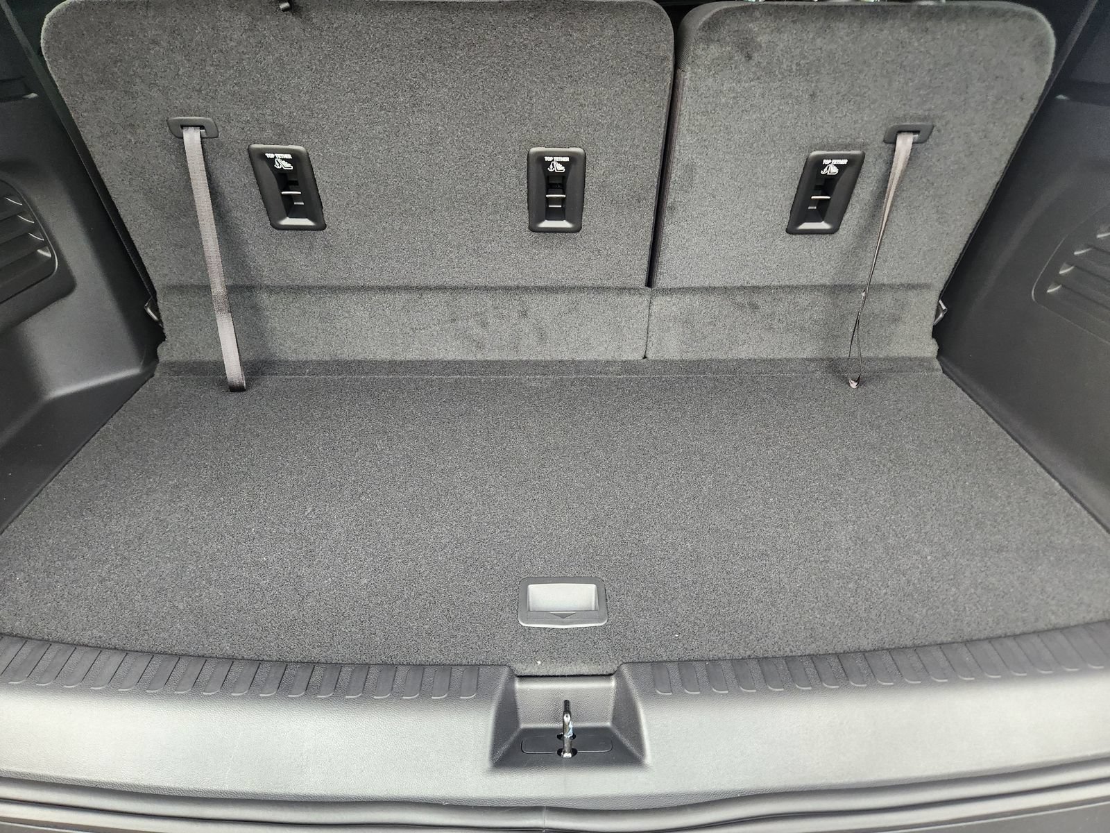 New 2026 Chevrolet Traverse LT w/ Sun and Wheel Package FWD image 27