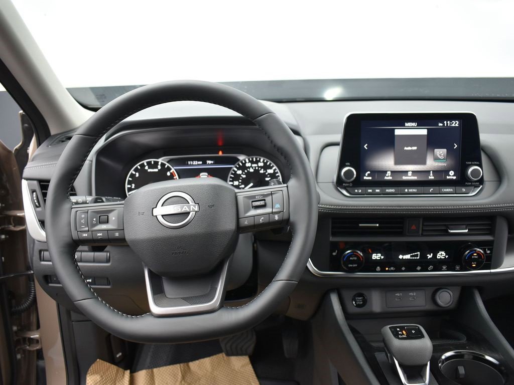 Certified 2025 Nissan Rogue SV w/ SV Premium Package image 8