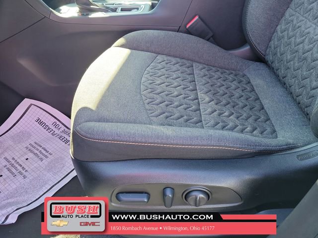 Used 2023 Chevrolet Equinox LT AWD/4WD image 18