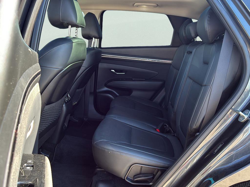 Used 2022 Hyundai Tucson Limited image 16