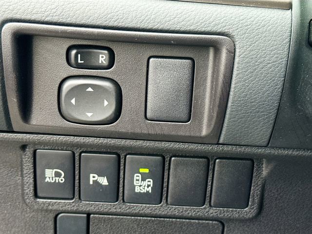 Used 2017 Lexus ES 350 w/ Navigation System Package image 10