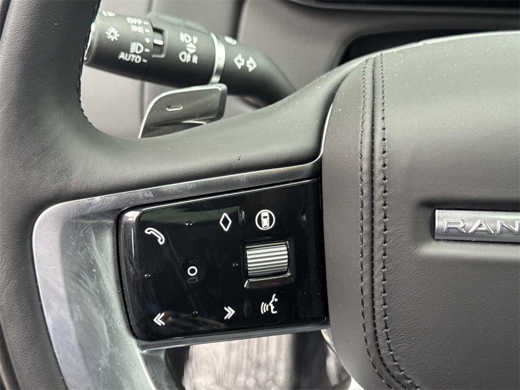 New 2025 Land Rover Range Rover SE image 27