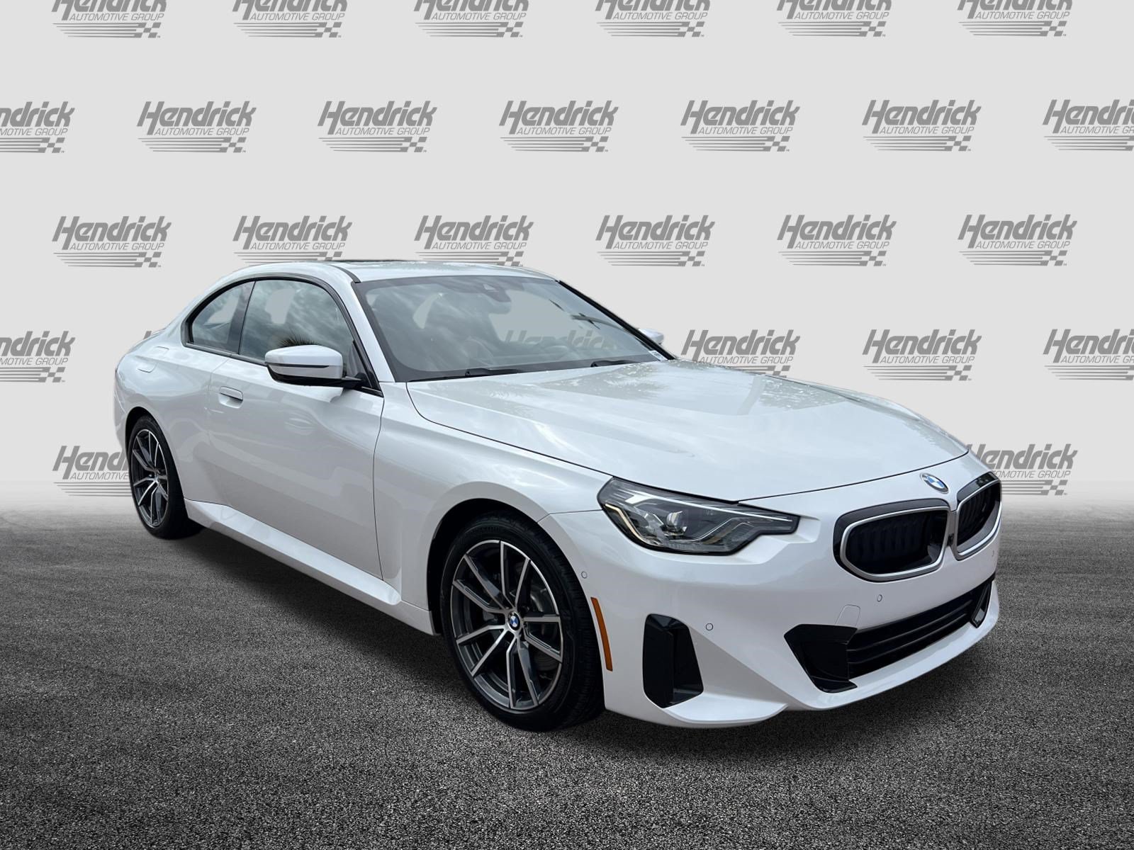 Certified 2025 BMW 230i Coupe RWD image 2