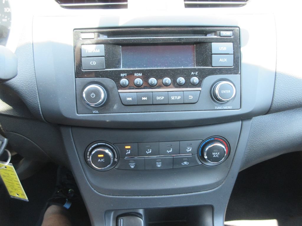 Used 2017 Nissan Sentra S FWD image 27