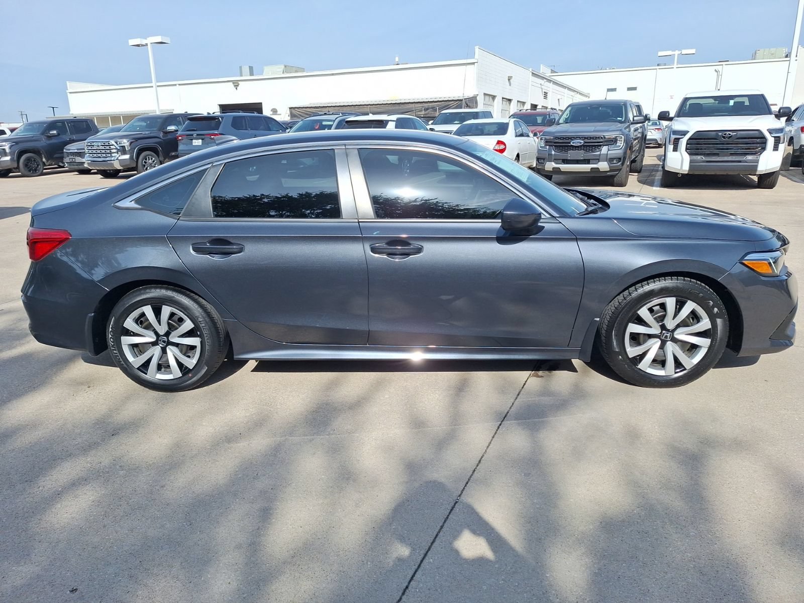 Used 2023 Honda Civic LX image 7
