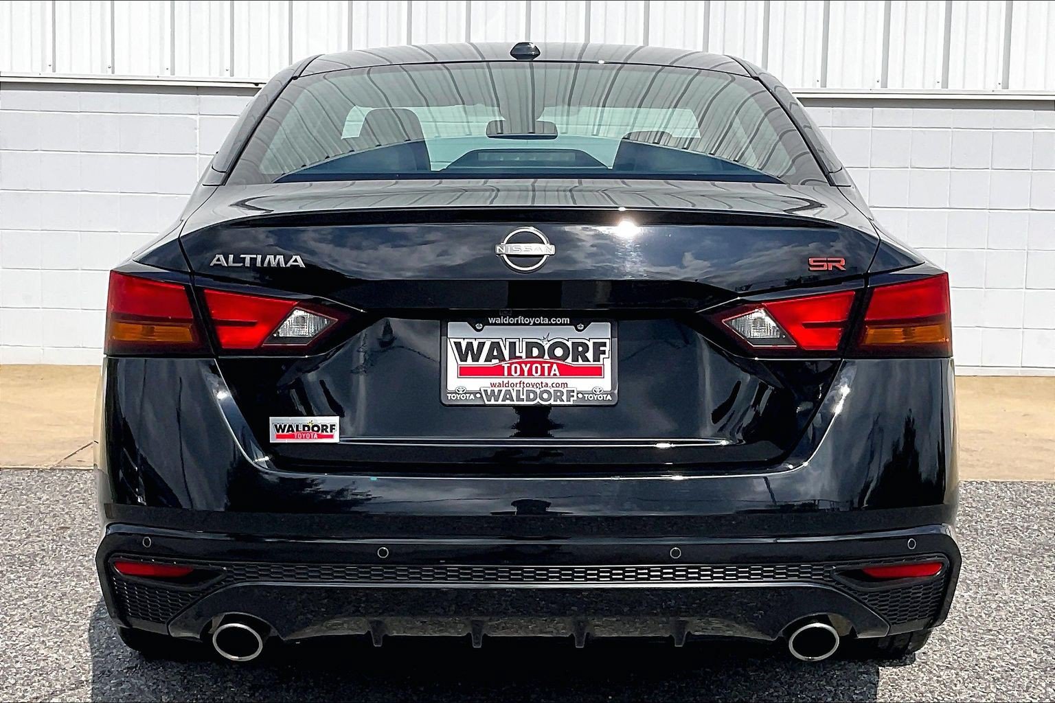 Used 2025 Nissan Altima 2.5 SR FWD image 5