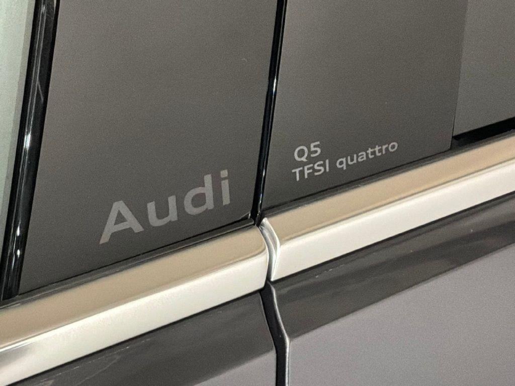 Used 2025 Audi Q5 Premium Plus w/ Premium Plus AWD/4WD image 25