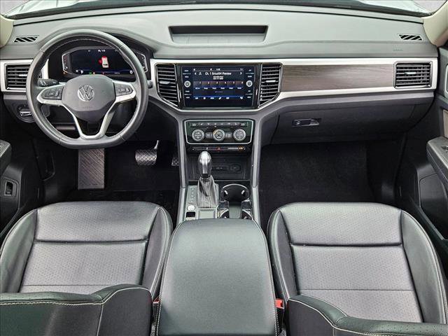 Used 2022 Volkswagen Atlas SE w/ Panoramic Sunroof Package FWD image 18
