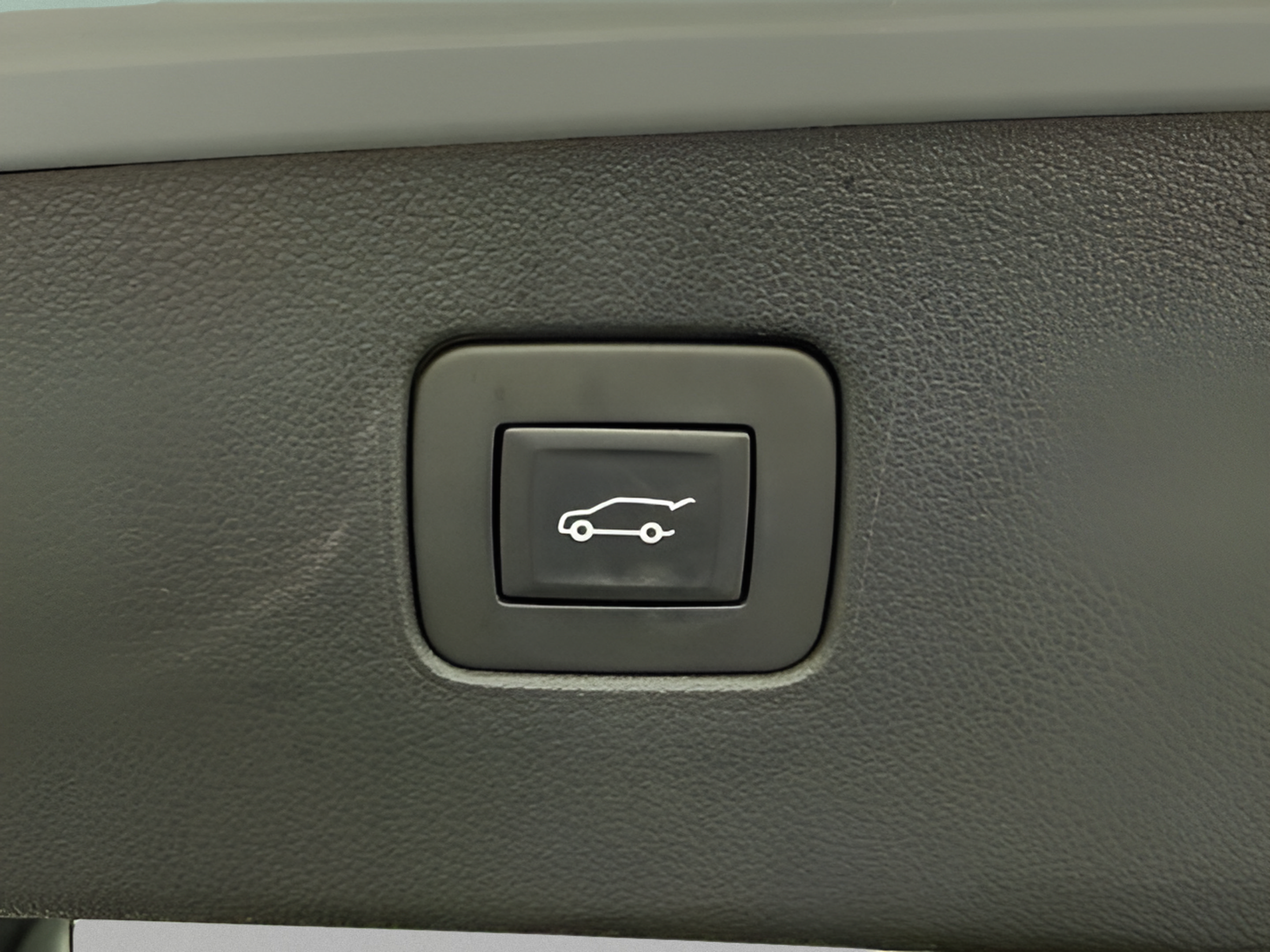 Used 2025 Buick Envista Sport Touring w/ Convenience I Package FWD image 9