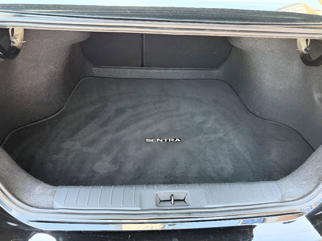 Used 2025 Nissan Sentra SV FWD image 15