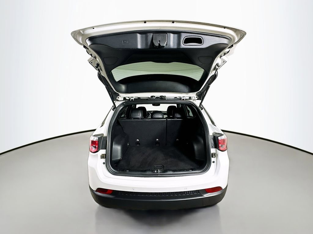 Used 2024 Jeep Compass Limited image 33