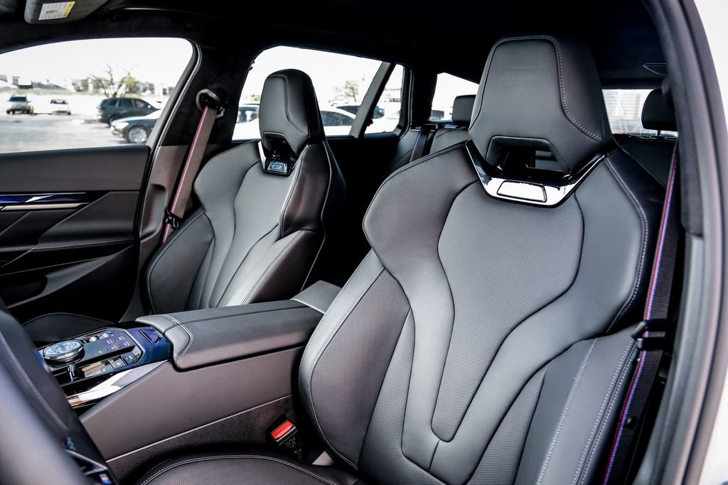 New 2026 BMW M5 Touring image 28