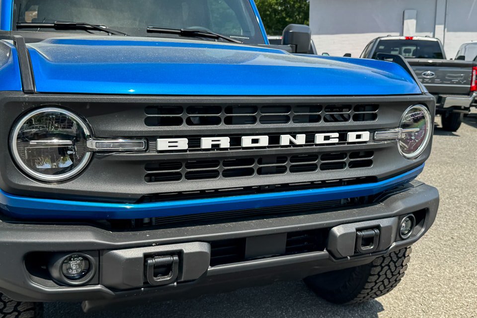 New 2026 Ford Bronco Big Bend w/ Black Diamond Package AWD/4WD image 9