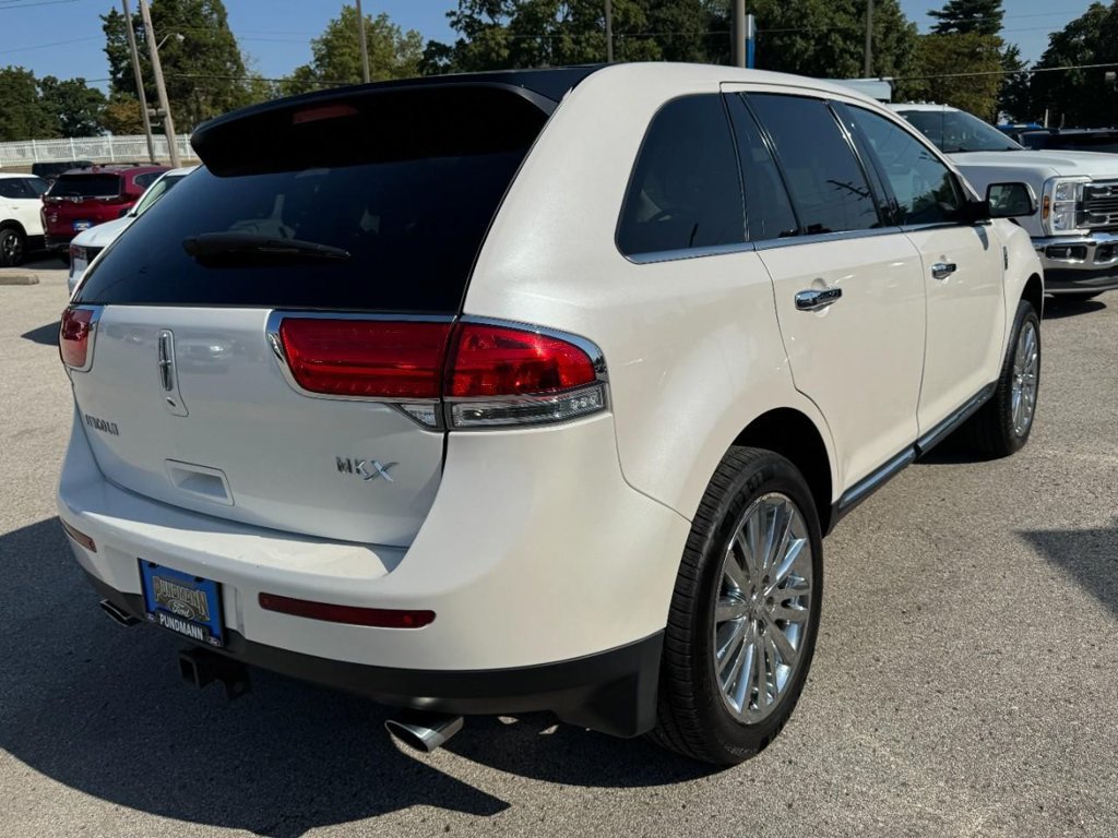 Used 2014 Lincoln MKX FWD w/ Equipment Group 102A image 3