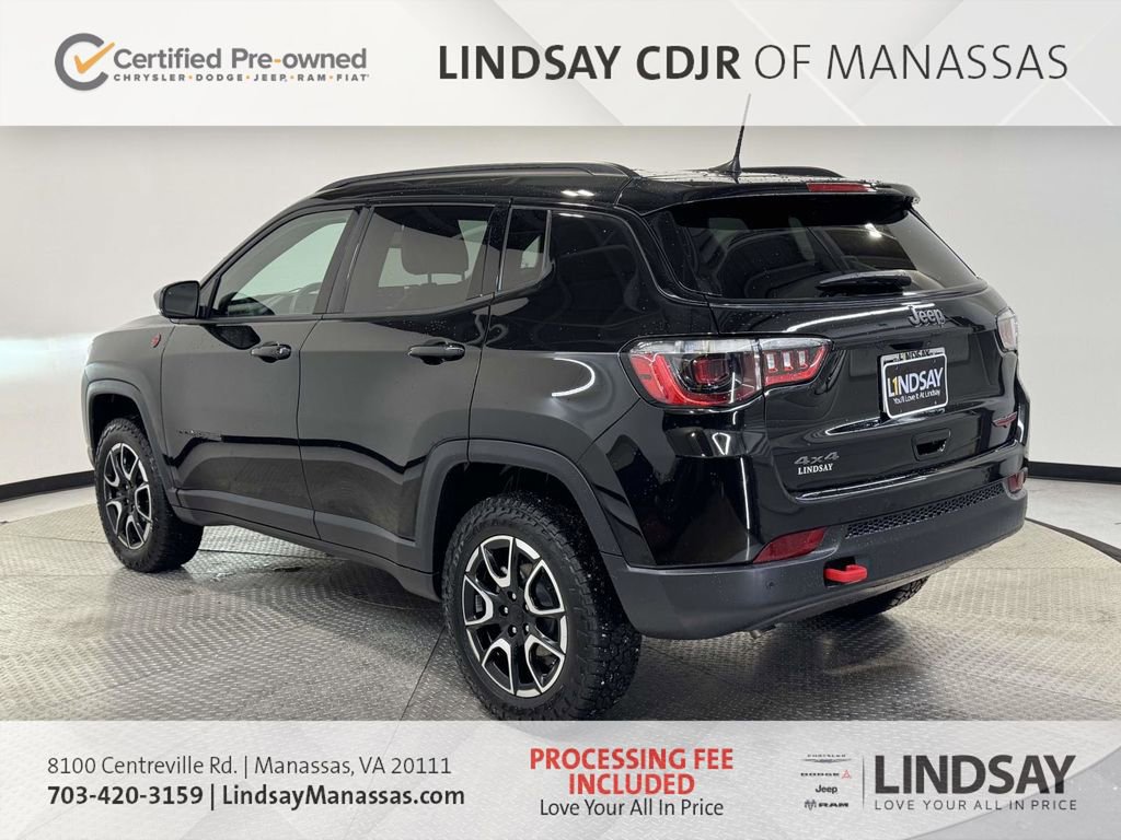 Used 2024 Jeep Compass Trailhawk image 7