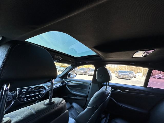 Used 2019 BMW 540i w/ Convenience Package image 33