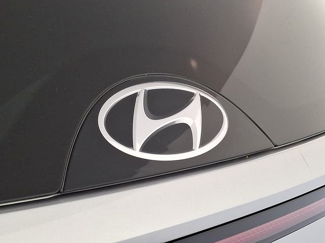 Certified 2024 Hyundai Tucson Limited AWD/4WD image 38