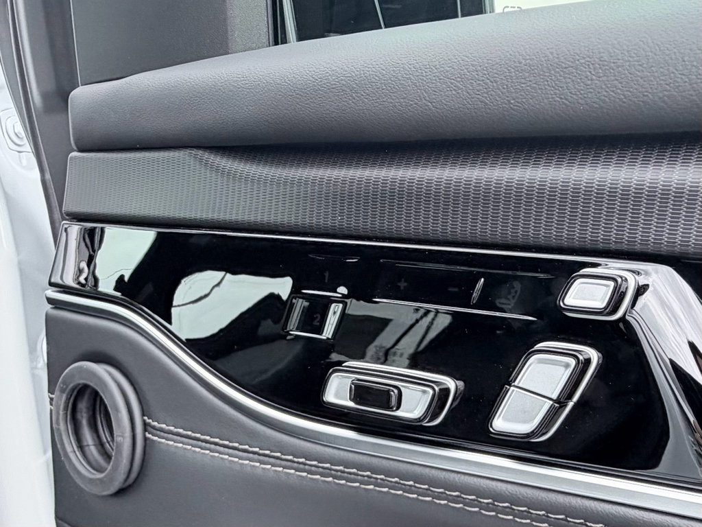 New 2026 Jeep Grand Wagoneer Summit AWD/4WD image 28