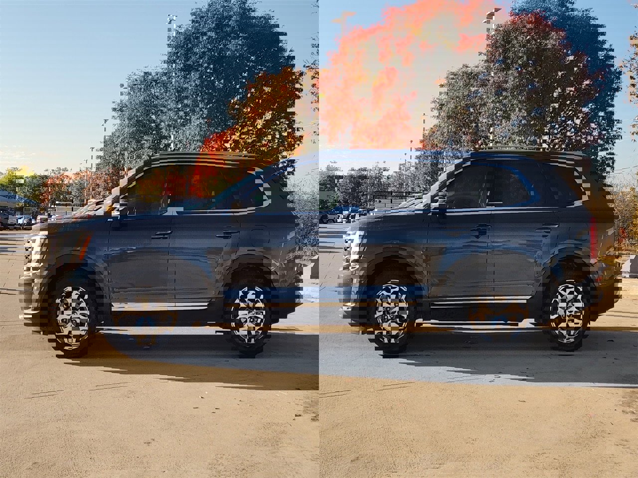 Used 2020 Kia Telluride EX image 4