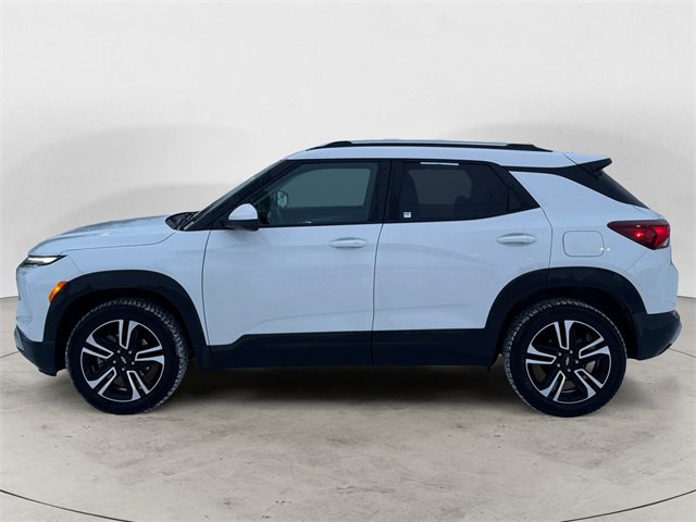 Used 2025 Chevrolet TrailBlazer LT w/ Convenience Package image 2