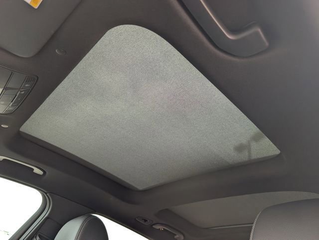 Used 2022 Mercedes-Benz GLC 300 4MATIC image 18