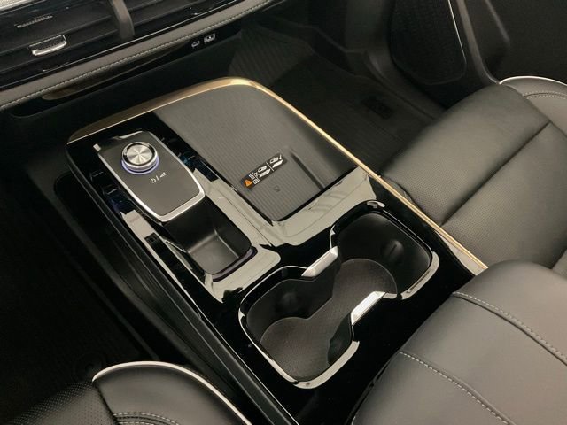 Used 2025 Buick Enclave Avenir w/ Super Cruise Package image 13