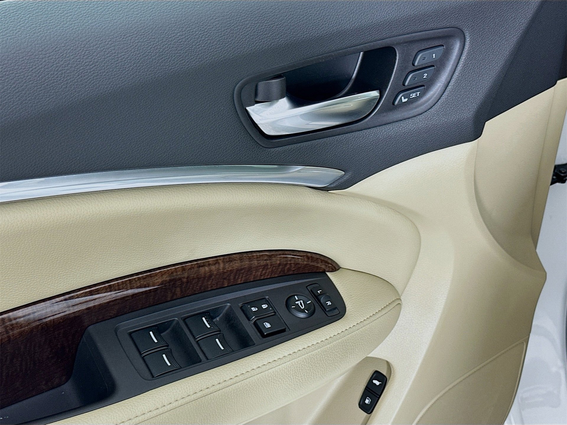 Used 2020 Acura MDX 3.5L image 18