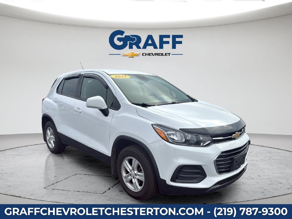 Used 2021 Chevrolet Trax LS w/ Tint and Cruise Package AWD/4WD image 11