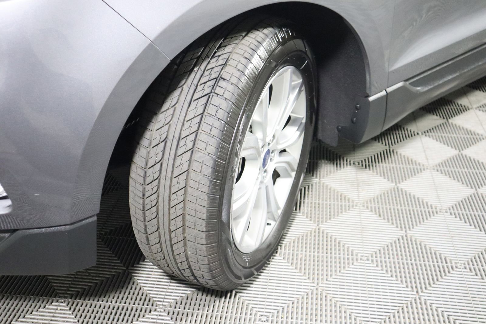 Used 2021 Ford Edge Titanium w/ Cargo Accessory Package image 39