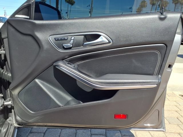 Used 2018 Mercedes-Benz CLA 250 4MATIC image 27